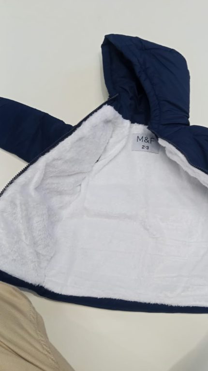 Girl's puffer jacket pink color.